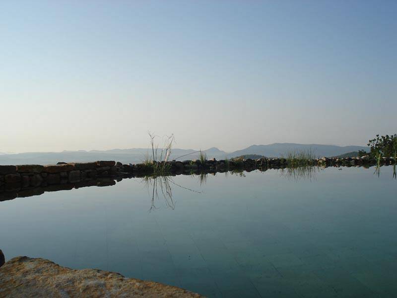 Bassin naturel à Seillans