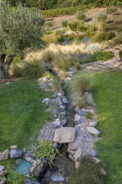 couleur nature piscine ruisseau paysage garde freinet var 83