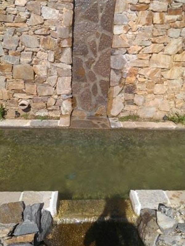 Mur d'eau à la Garde Freinet